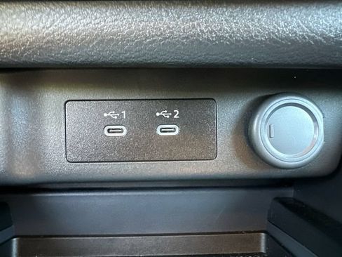 Used 2025 Nissan Rogue SV AWD/4WD image 35