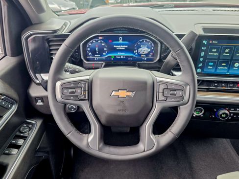 Used 2024 Chevrolet Silverado 1500 LT image 31