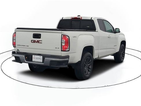 Used 2019 GMC Canyon SLE w/ Elevation Edition image 4