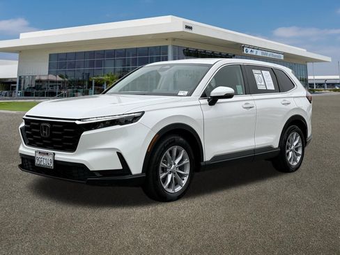 Used 2023 Honda CR-V EX image 3