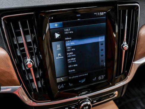 Used 2017 Volvo S90 T6 Inscription w/ Vision Package image 40