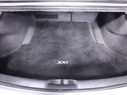 Used 2016 Chrysler 300 C RWD image 36