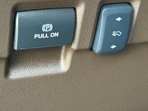 Used 2024 Ford F250 King Ranch w/ FX4 Off-Road Package AWD/4WD image 24