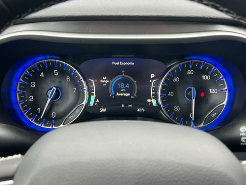 New 2026 Chrysler Pacifica Select image 19