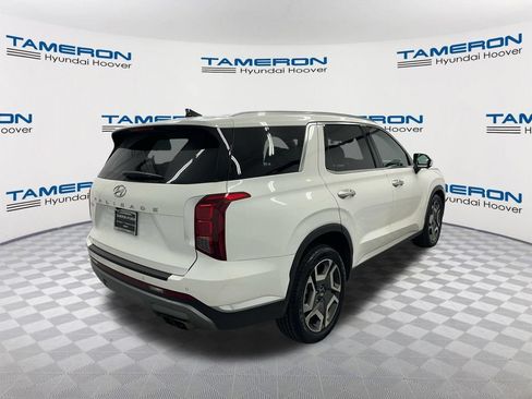 Used 2024 Hyundai Palisade Limited FWD image 3