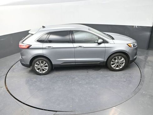Used 2024 Ford Edge Titanium AWD/4WD image 17