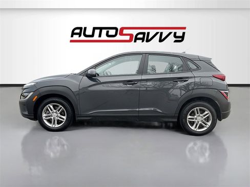 Used 2023 Hyundai Kona SE image 4