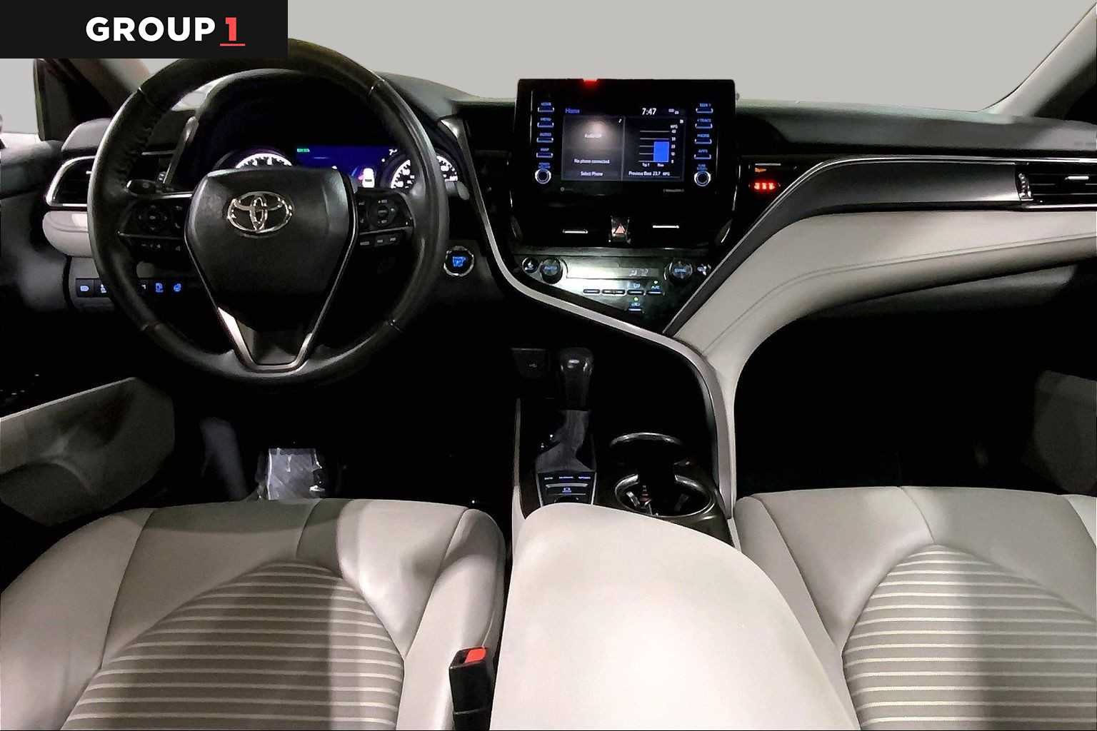 Used 2024 Toyota Camry SE w/ Cold Weather Package AWD/4WD image 16