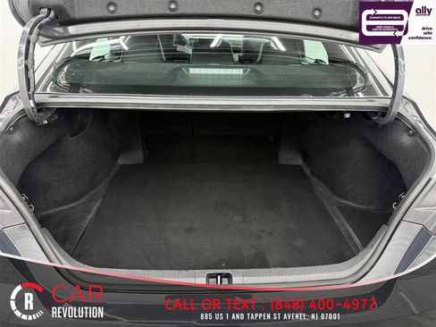 Used 2025 Toyota Camry SE FWD image 7