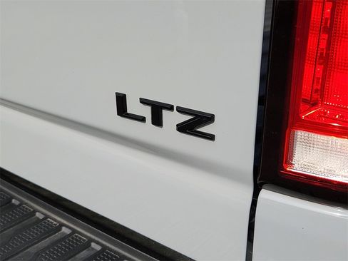 Used 2024 Chevrolet Silverado 2500 LTZ w/ LTZ Plus Package image 17
