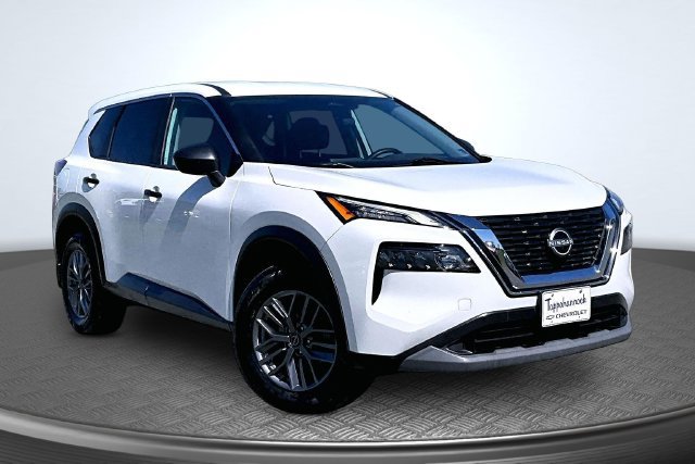 Used 2023 Nissan Rogue S AWD/4WD image 3