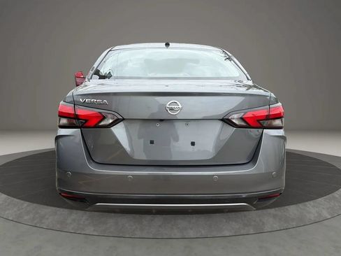 Used 2020 Nissan Versa S FWD image 6