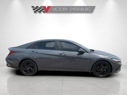 Used 2026 Hyundai Elantra Sport FWD image 3