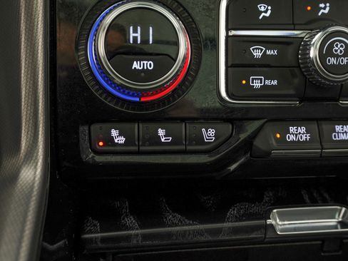 Used 2023 GMC Yukon Denali image 25