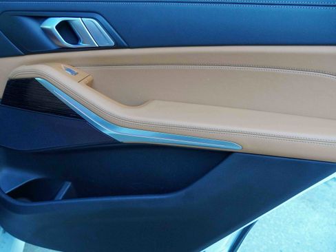 Used 2025 BMW X7 xDrive40i w/ M Sport Package image 34