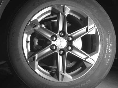 Used 2025 Chevrolet Blazer LT FWD image 12