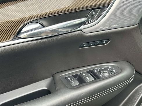 Used 2020 Cadillac XT6 Premium Luxury w/ Platinum Package AWD/4WD image 16