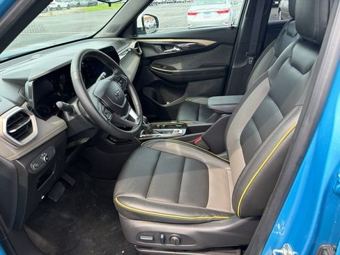Used 2025 Chevrolet TrailBlazer ACTIV w/ Driver Confidence Package FWD image 6