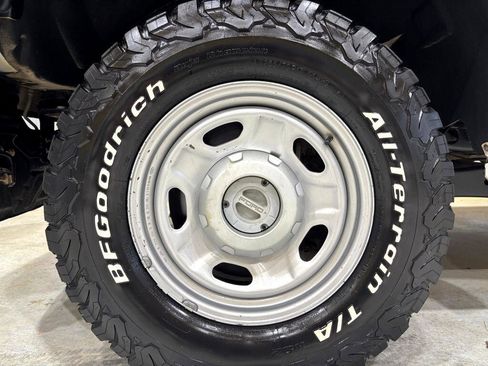 Used 2015 Ford F250 XL w/ Power Equipment Group image 26