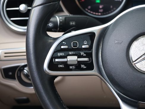 Used 2019 Mercedes-Benz C 300 Sedan image 18