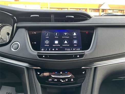 Certified 2024 Cadillac XT5 Luxury w/ LPO, Floor Liner Package image 43