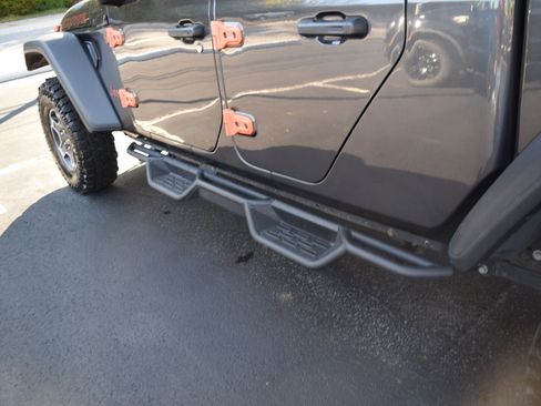 Used 2022 Jeep Gladiator Mojave w/ Cold Weather Group image 6