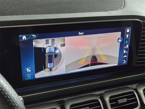 Used 2024 Mercedes-Benz GLS 580 GLS 580 image 37