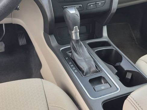 Used 2017 Ford Escape SE AWD/4WD image 21