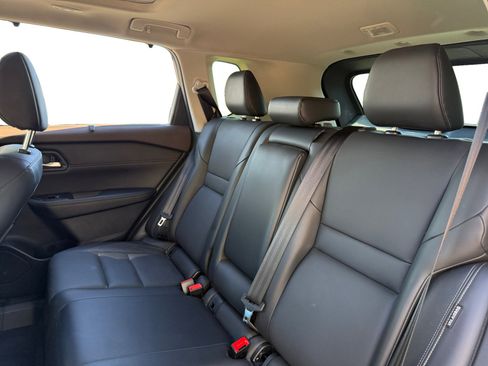 Used 2023 Nissan Rogue SV w/ SV Premium B Package image 13