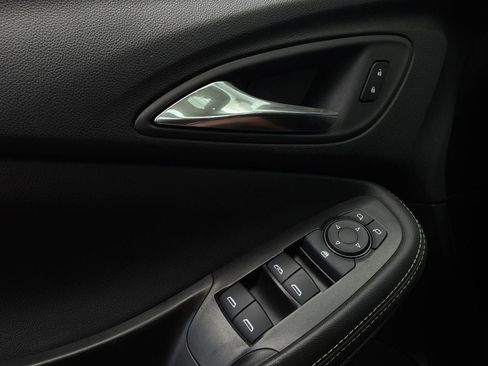 Used 2025 Buick Encore GX Preferred FWD image 18