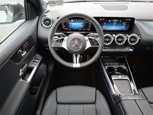 Used 2026 Mercedes-Benz GLA 250 GLA 250 image 10