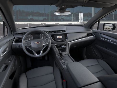 New 2025 Cadillac XT6 Luxury image 16