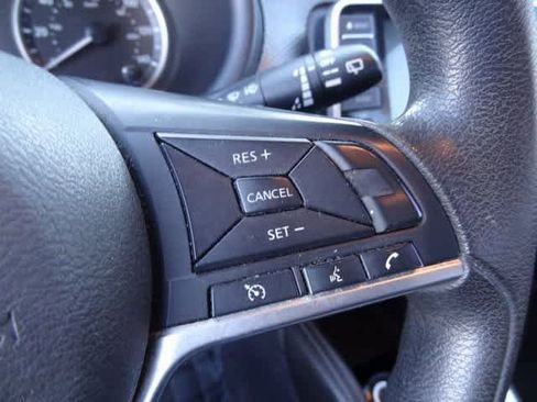 Used 2020 Nissan Kicks SV w/ Exterior Package image 15