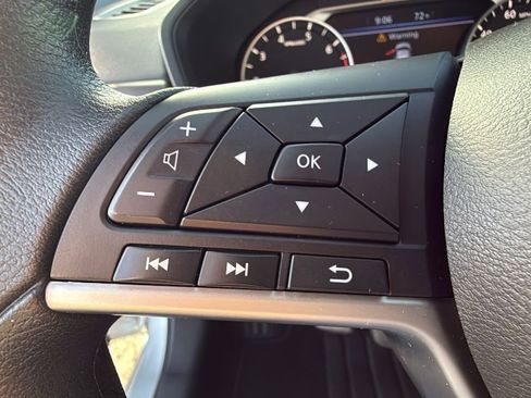 Used 2024 Nissan Altima 2.5 SV image 20