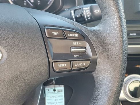 Used 2019 Hyundai Elantra SE w/ Cargo Package image 16