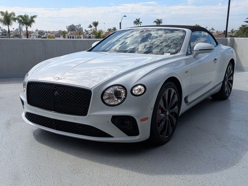 Used 2024 Bentley Continental GT V8 image 7