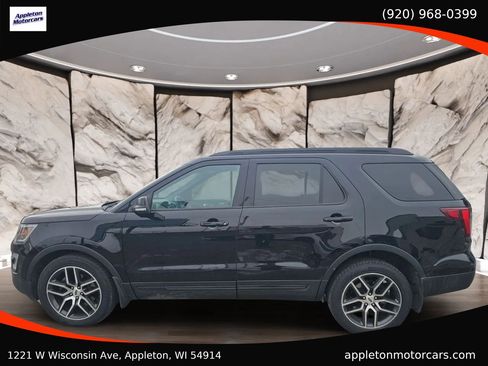 Used 2017 Ford Explorer Sport w/ Equipment Group 401A image 10