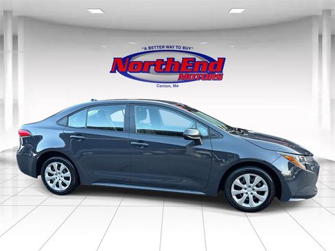 Used 2025 Toyota Corolla LE image 8