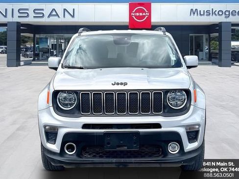 Used 2020 Jeep Renegade Latitude w/ LED Lighting Group AWD/4WD image 2