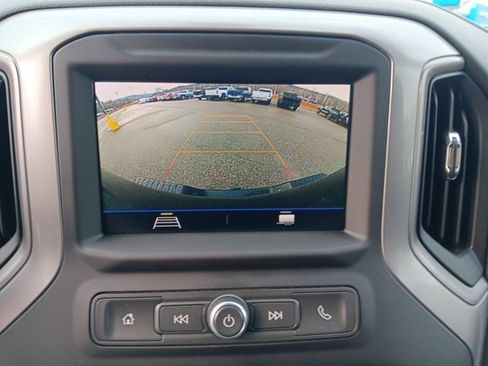 Used 2022 Chevrolet Silverado 2500 Custom w/ Custom Value Package image 14