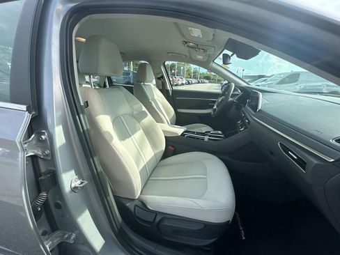 Used 2023 Hyundai Sonata SEL w/ Cargo Package image 16
