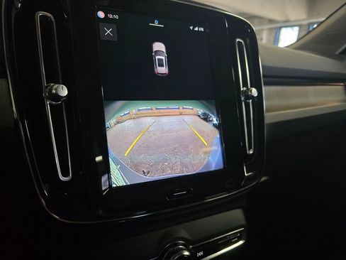 Certified 2023 Volvo XC40 B5 Plus w/ Driver Assist Package image 28