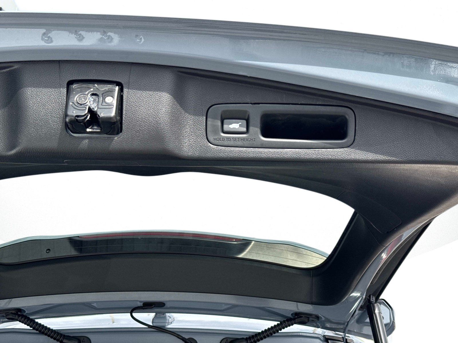 Used 2022 Honda CR-V Touring image 12