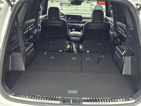 Certified 2025 Kia Telluride SX Prestige X-Line AWD/4WD image 10