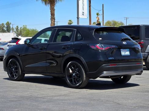 Used 2023 Honda HR-V Sport image 6