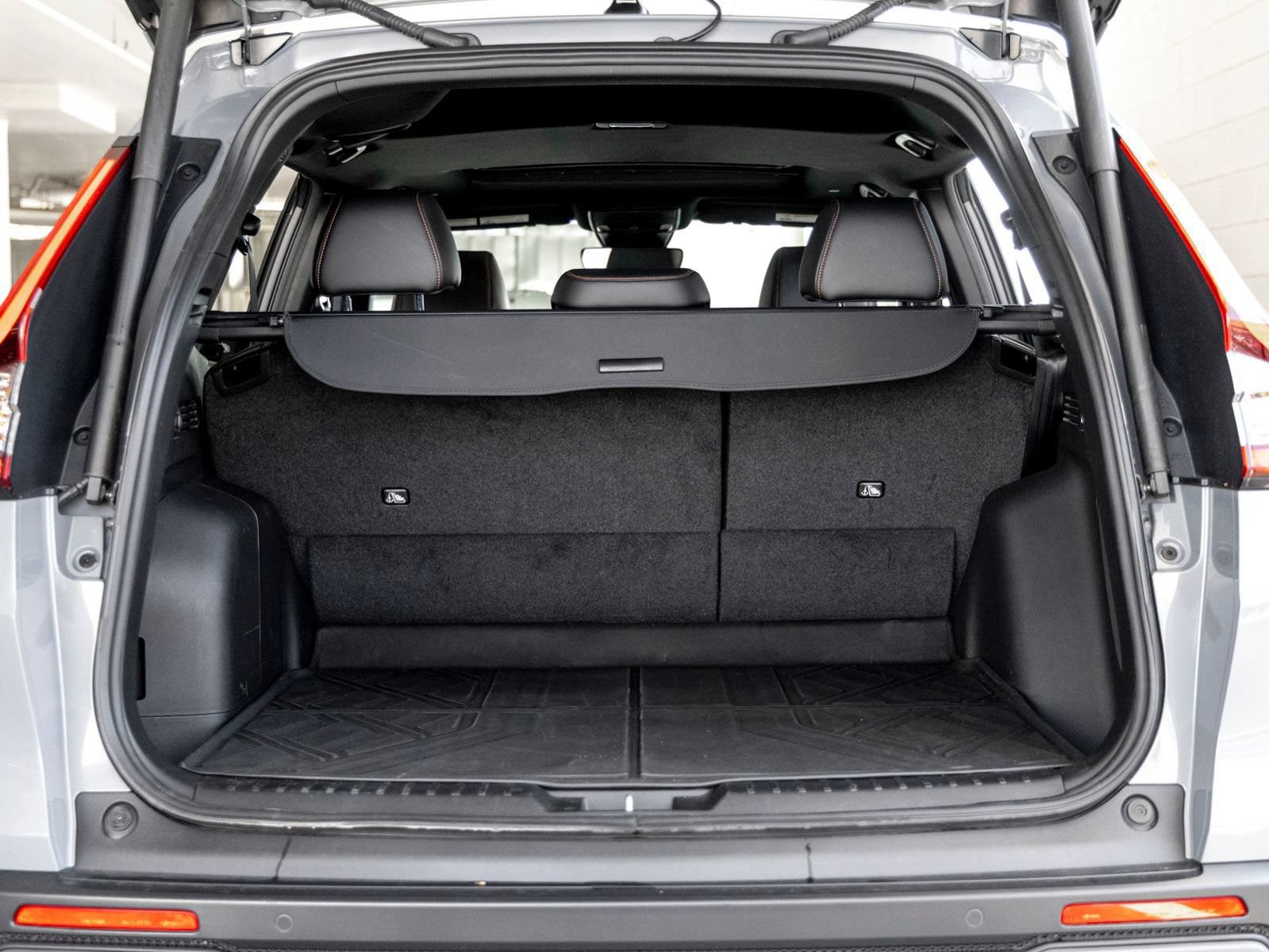 Used 2025 Honda CR-V Sport Touring image 21