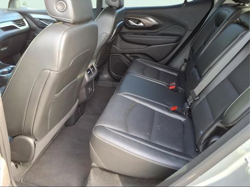 Used 2024 GMC Terrain SLT image 7