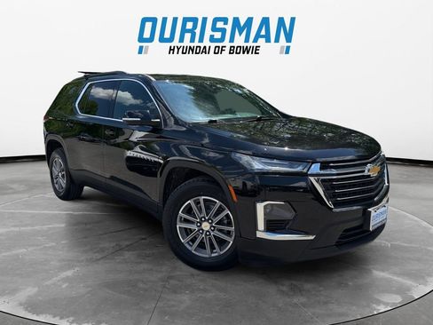 Used 2023 Chevrolet Traverse LT AWD/4WD image 1