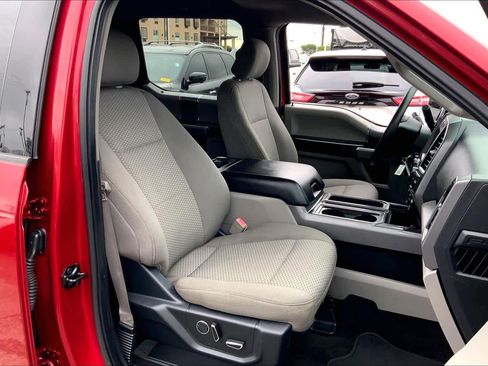 Used 2018 Ford F150 XLT w/ Equipment Group 302A Luxury image 9