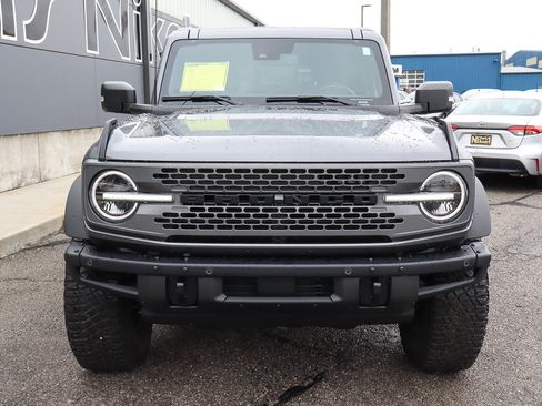 Used 2024 Ford Bronco Badlands image 2